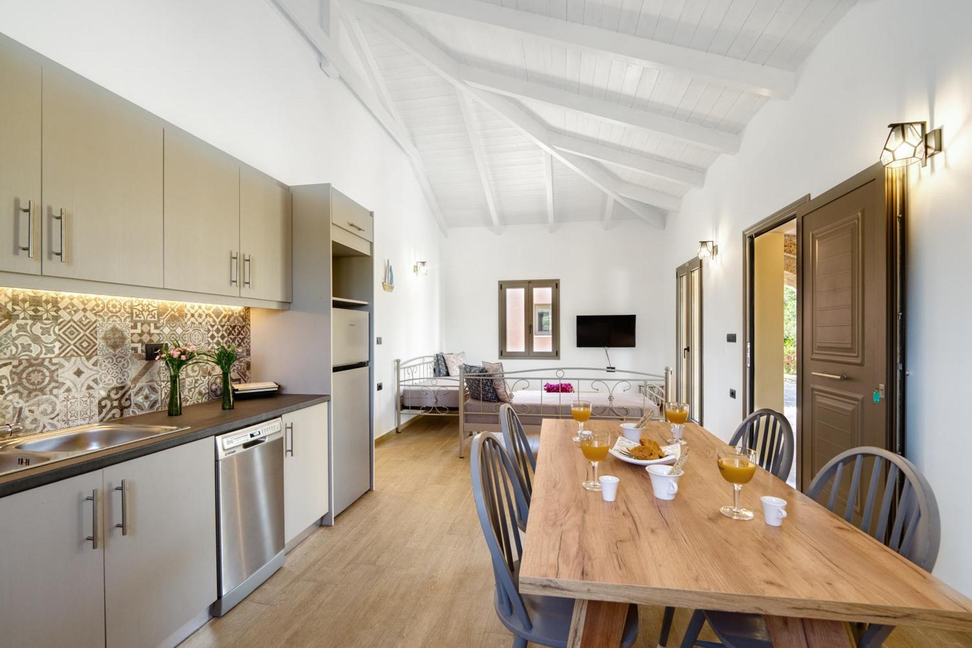 Astarte - Astra Private With Pool *
